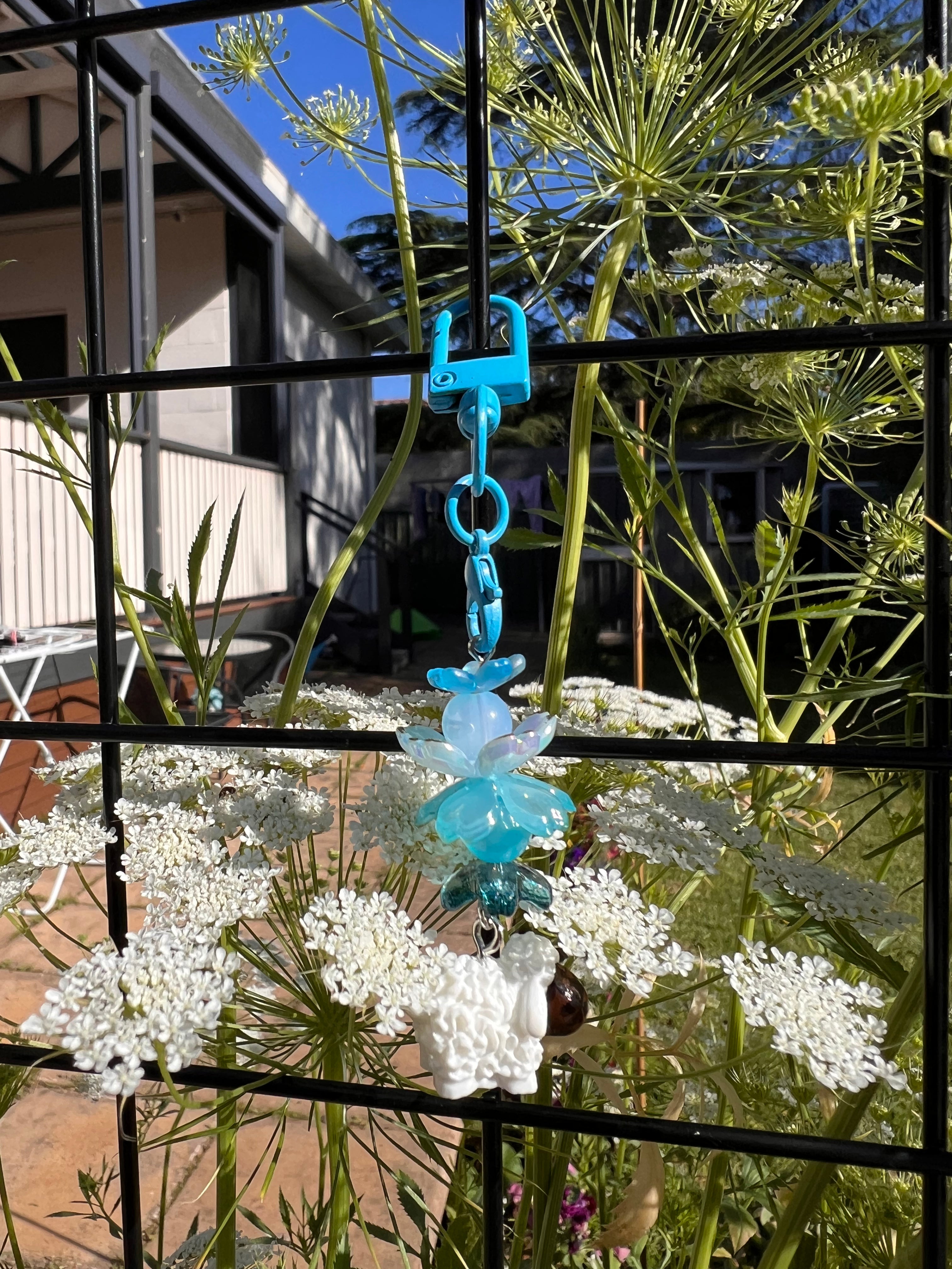 SHINY SHEEP CLASP CHARMS