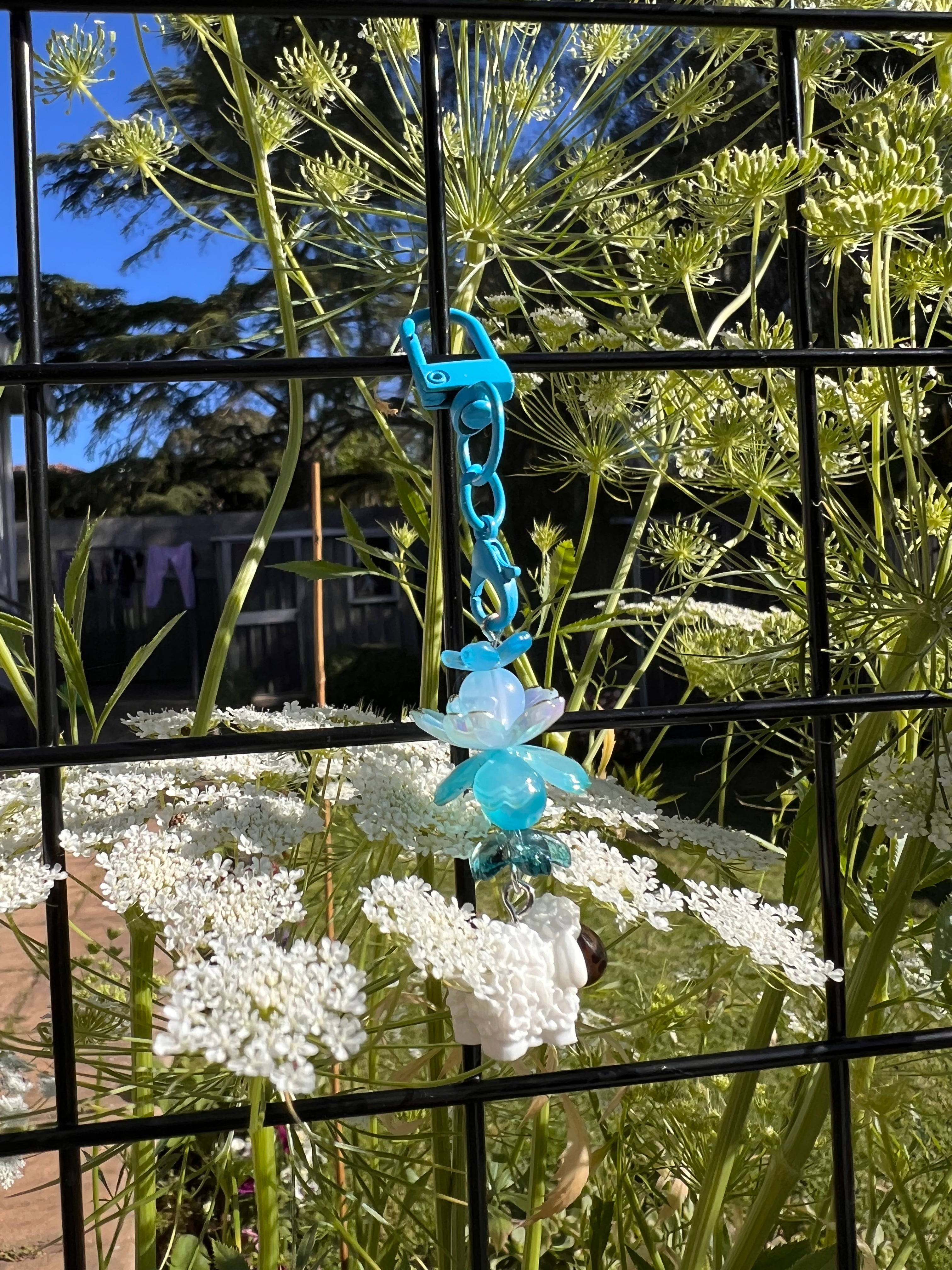 SHINY SHEEP CLASP CHARMS