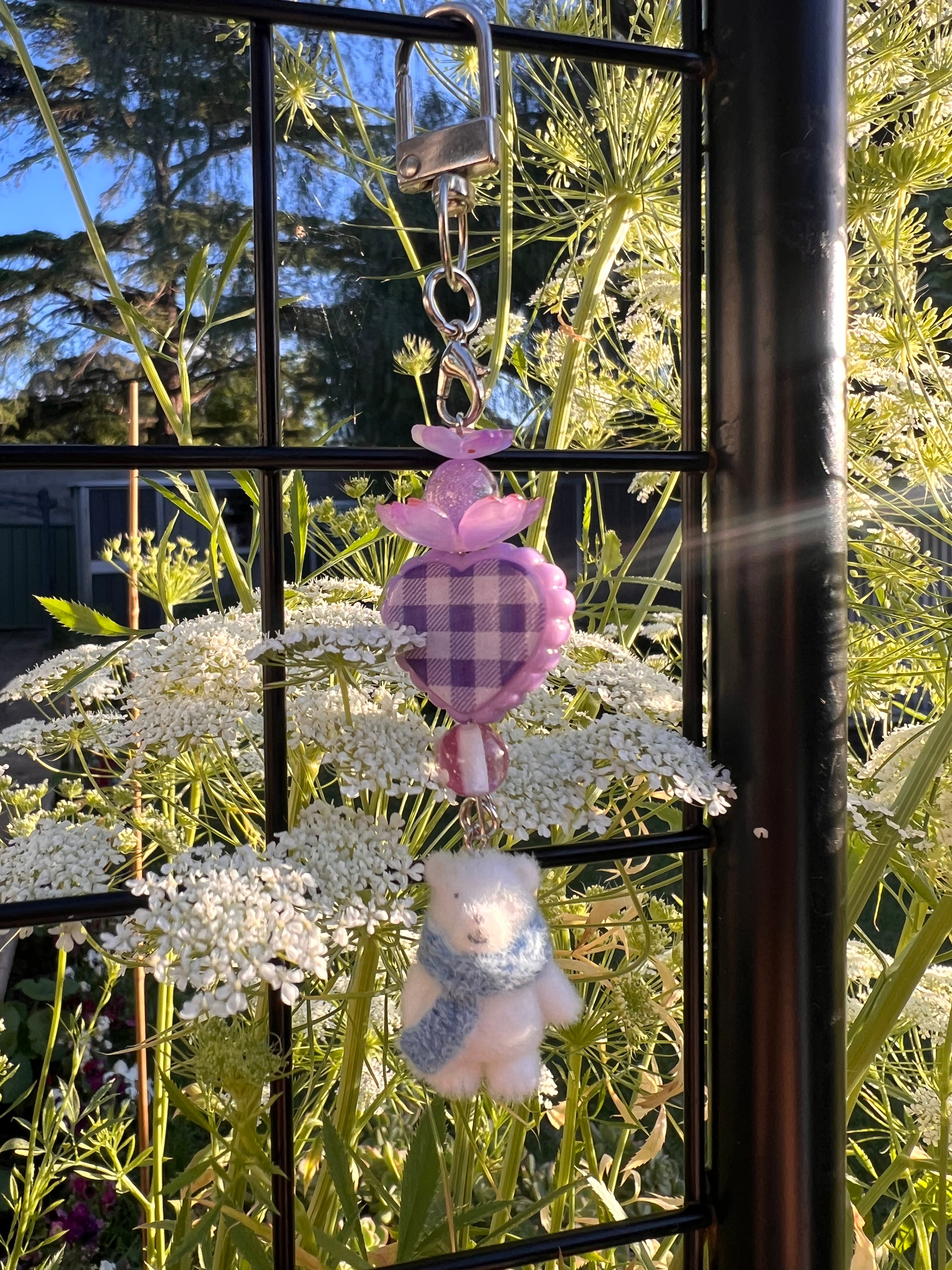 FROSTY BEAR CLASP CHARM