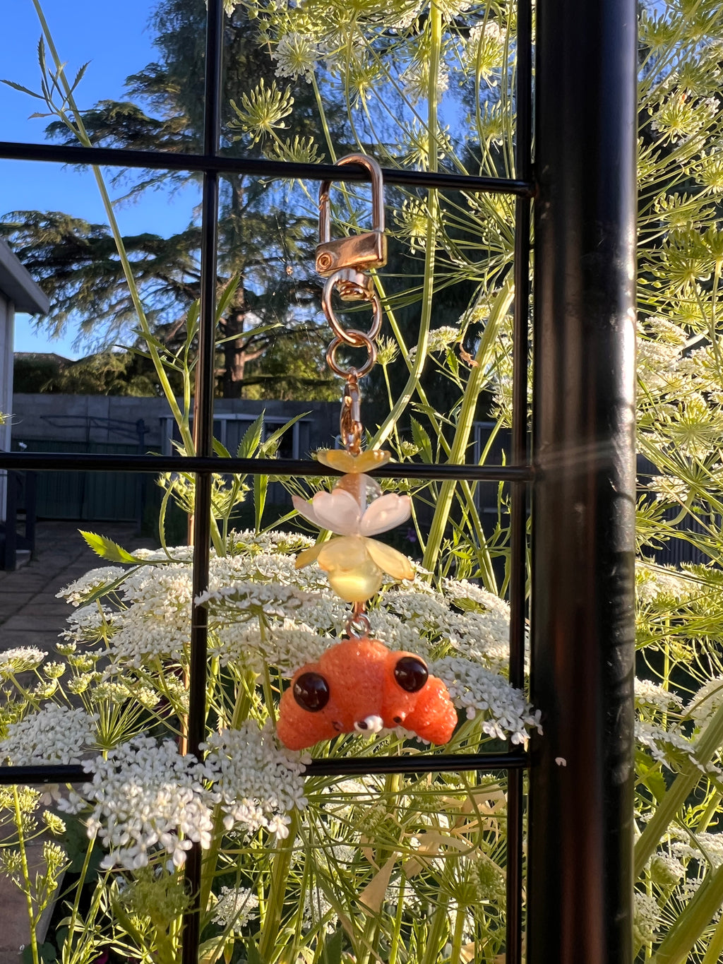 CROISSANT CLASP CHARM