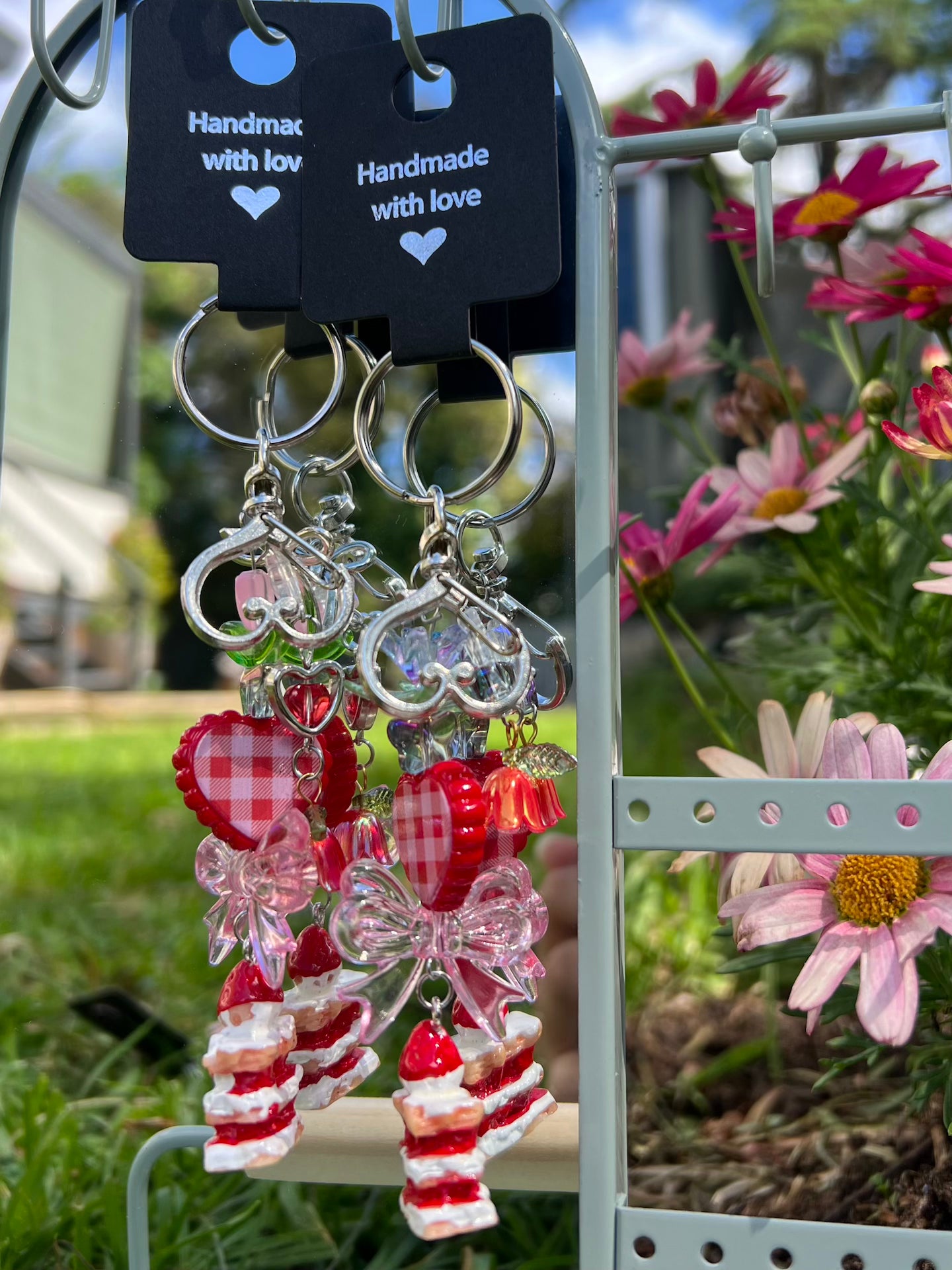 STRAWBERRY CAKE KEYRINGS